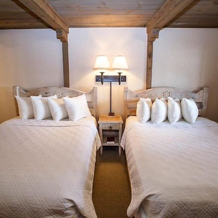 Chama Trails Motel Extérieur photo