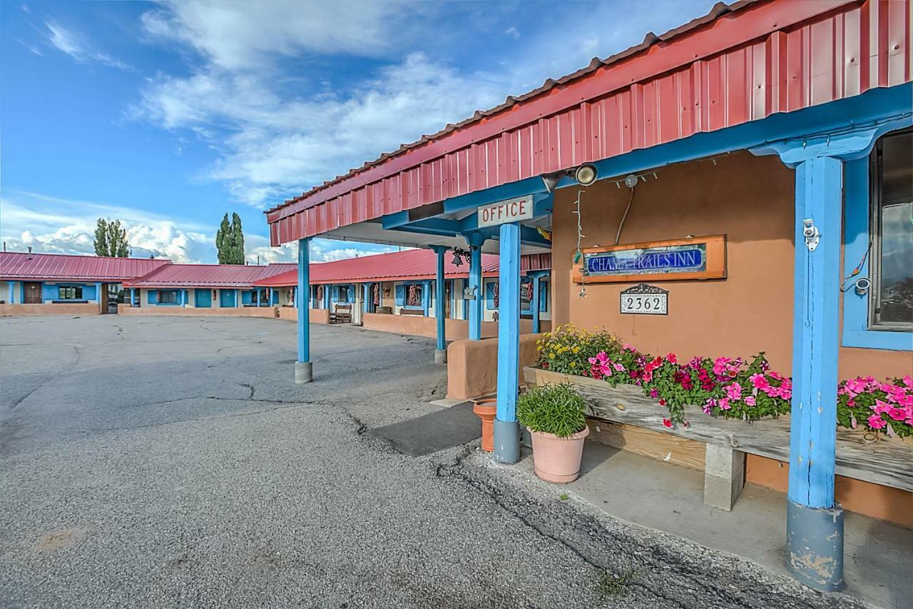 Chama Trails Motel Extérieur photo